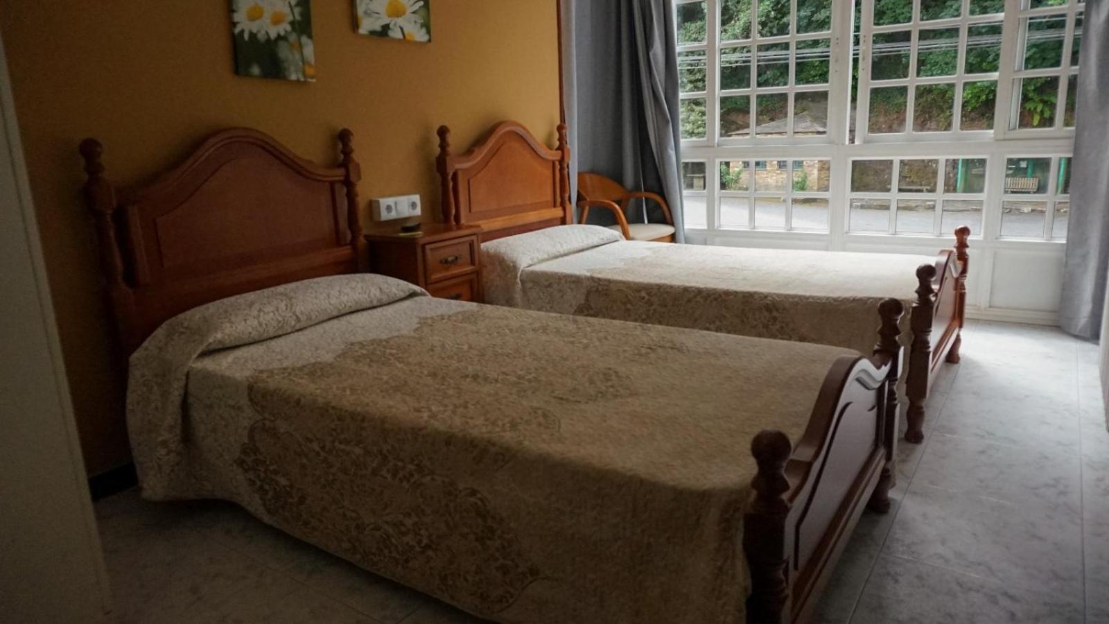 Pension Castro Parrillada Samos Ngoại thất bức ảnh
